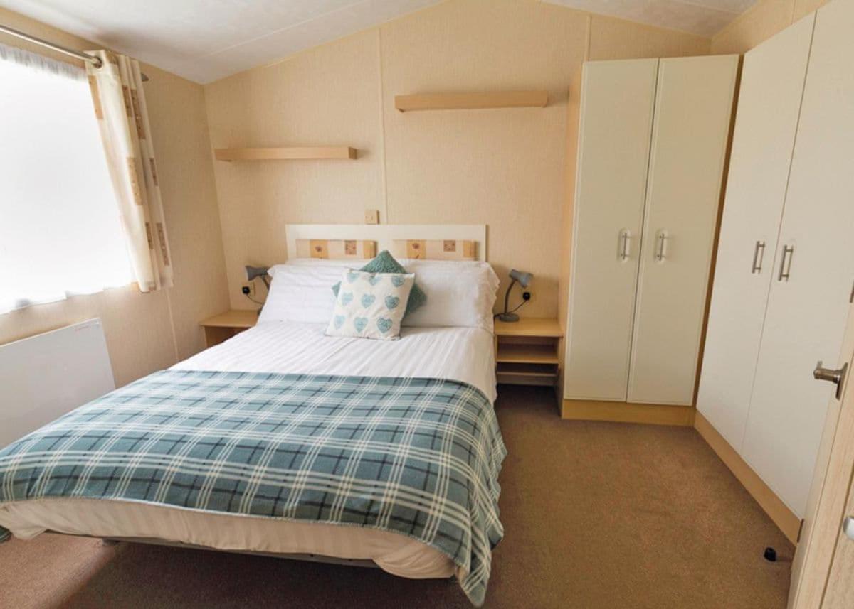 Fishguard Bay Resort Llanllawer Exterior foto